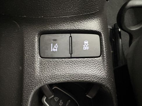 Used 2020 Chevrolet Sonic LT FWD image 19