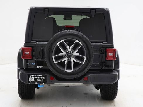 Used 2024 Jeep Wrangler Unlimited w/ Convenience Group image 8