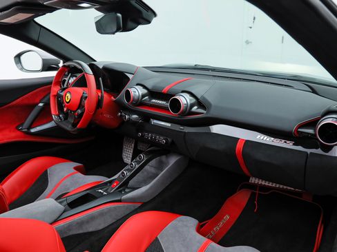 Certified 2022 Ferrari 812 GTS RWD image 27