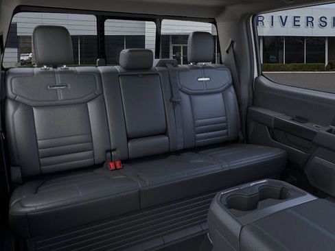 New 2026 Ford F250 Platinum w/ FX4 Off-Road Package AWD/4WD image 11