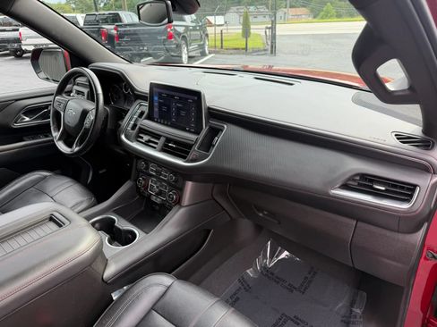 Used 2021 Chevrolet Tahoe RST w/ Luxury Package AWD/4WD image 16