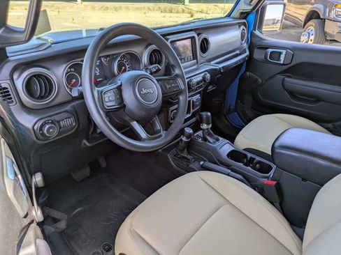 Used 2022 Jeep Wrangler Sport AWD/4WD image 15