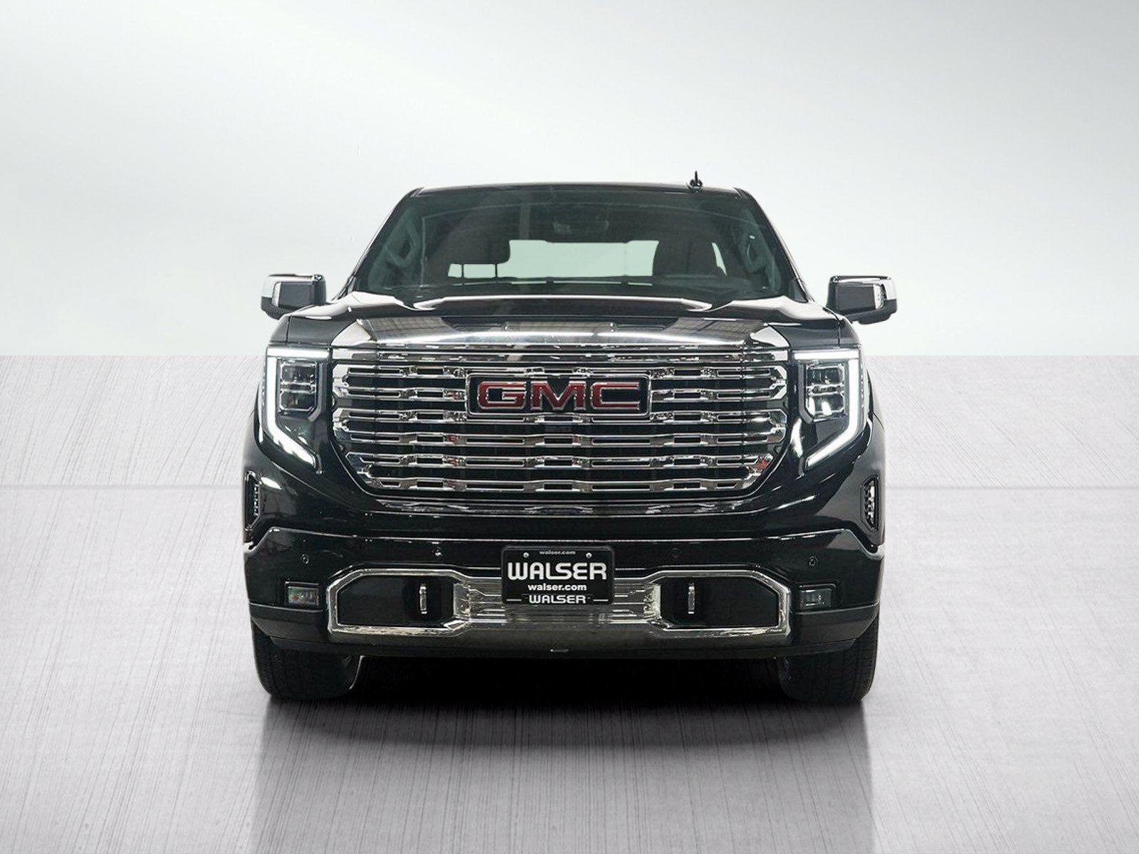 Used 2024 GMC Sierra 1500 Denali AWD/4WD image 8