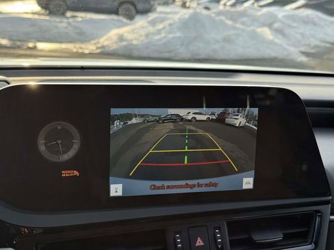 Used 2025 Lexus ES 350 Premium image 12