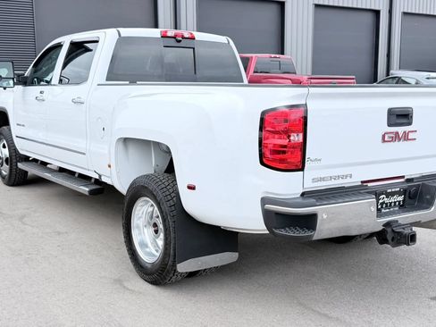 Used 2019 GMC Sierra 3500 SLT w/ Duramax Plus Package AWD/4WD image 7