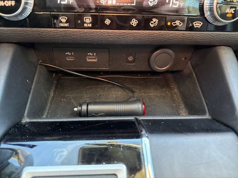 Used 2022 Mitsubishi Outlander SE image 22