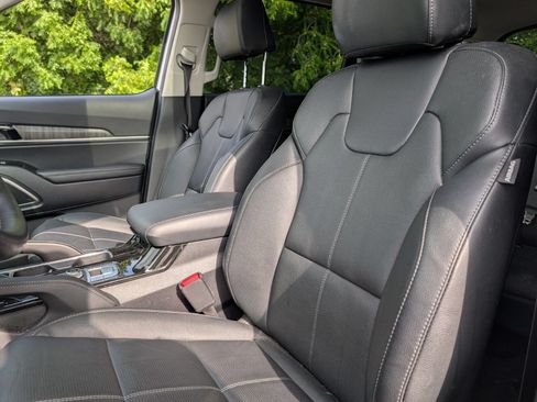 Used 2025 Kia Telluride EX AWD/4WD image 17