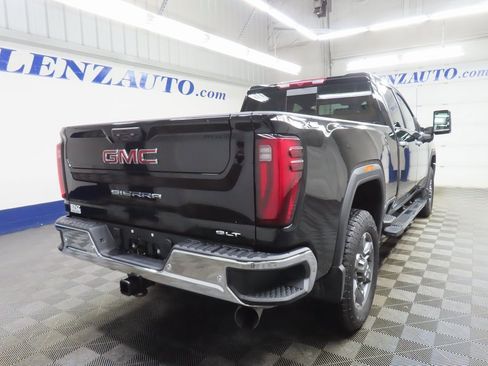Used 2025 GMC Sierra 2500 SLT image 4