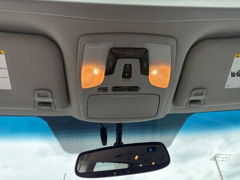 Used 2015 Toyota Sienna XLE AWD/4WD image 28