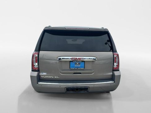 Used 2019 GMC Yukon XL Denali w/ Denali Ultimate Package RWD image 4