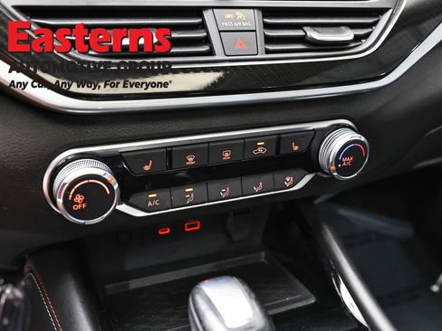 Used 2023 Nissan Altima 2.5 SR w/ SR Premium Package FWD image 20