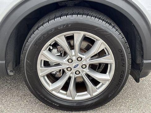 Used 2024 Ford Explorer Limited AWD/4WD image 28