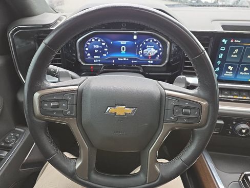 Used 2022 Chevrolet Silverado 1500 High Country w/ High Country Premium Package AWD/4WD image 21