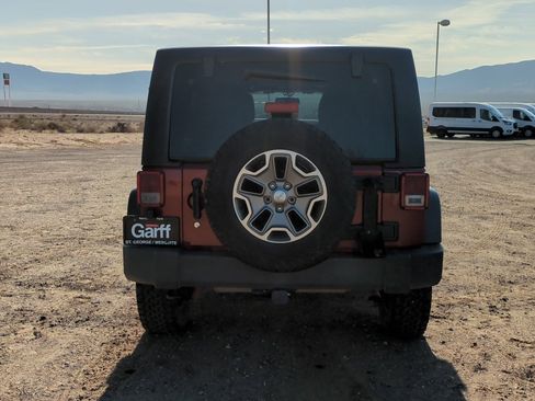 Used 2013 Jeep Wrangler Unlimited Rubicon w/ Max Tow Pkg image 4