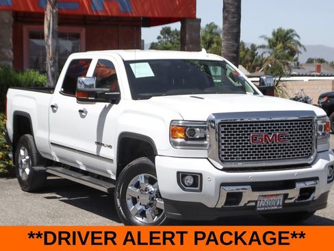 Used 2015 GMC Sierra 2500 Denali w/ Duramax Plus Package AWD/4WD image 2