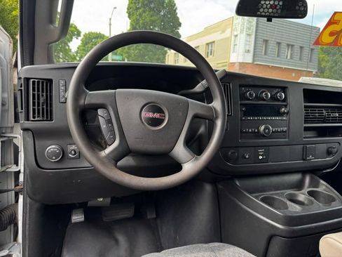 Used 2018 GMC Savana 2500 w/ Driver Convenience Package RWD image 15