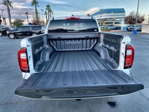 New 2026 GMC Canyon Elevation w/ LPO, Black Badging Package RWD image 35