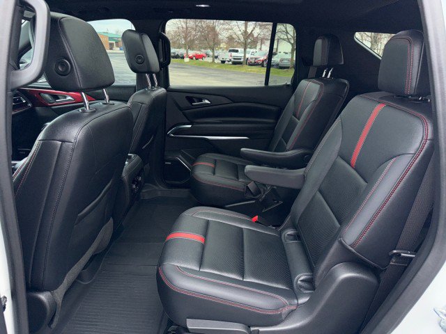 Used 2024 Chevrolet Traverse RS AWD/4WD image 26