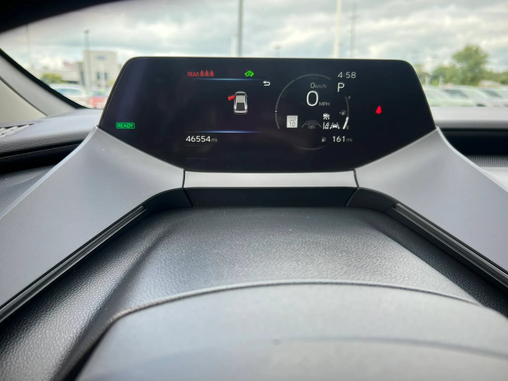 Used 2025 Toyota Prius LE FWD image 16