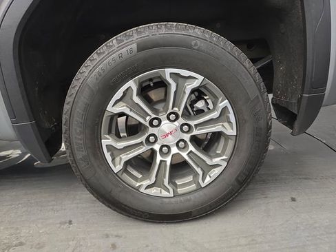 Used 2025 GMC Sierra 1500 SLT image 16