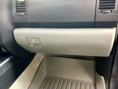 Used 2008 Toyota Sequoia Limited image 33