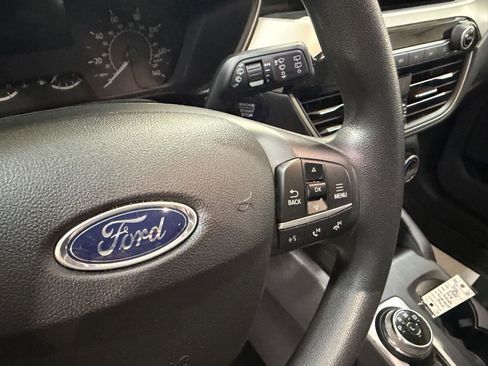 Used 2022 Ford Escape SE image 14