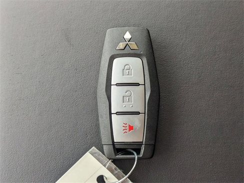 New 2026 Mitsubishi Outlander ES image 26