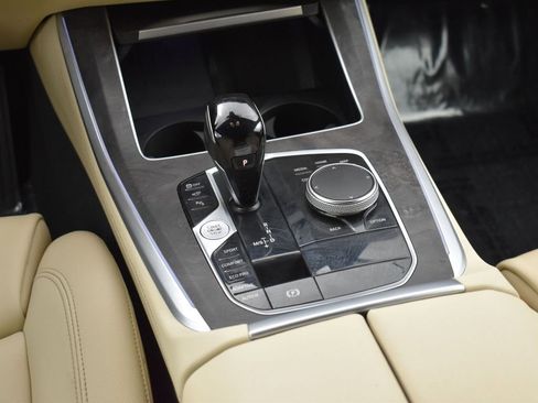 Used 2022 BMW X5 sDrive40i w/ Premium Package image 22