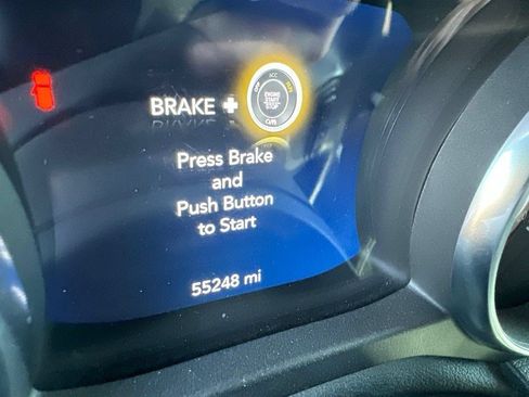 Used 2020 Jeep Wrangler Unlimited Rubicon AWD/4WD image 9