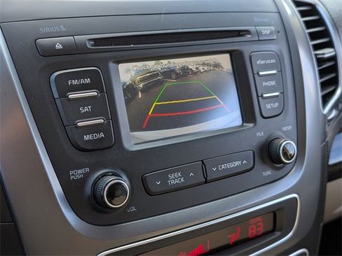 Used 2015 Kia Sorento EX image 21