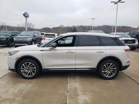 Used 2021 Lincoln Corsair AWD w/ Equipment Group 101A image 5