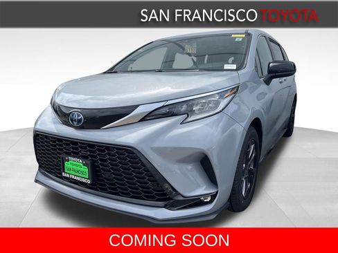 Used 2024 Toyota Sienna XSE w/ XSE Plus Package AWD/4WD image 1