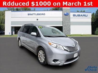Used 2017 Toyota Sienna LE