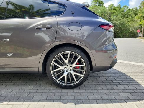 Used 2024 Maserati Levante Modena Ultima AWD/4WD image 8