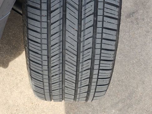 Used 2024 Volkswagen Taos SE image 11