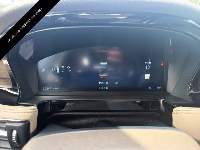Used 2023 Lincoln Corsair Reserve w/ Equipment Group 201A AWD/4WD image 18