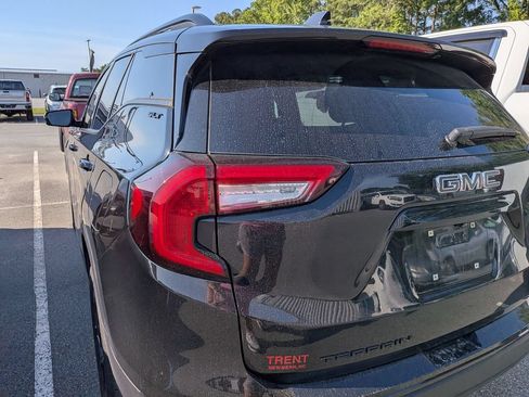 Used 2023 GMC Terrain SLT w/ Elevation Edition FWD image 7