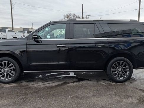 Used 2021 Ford Expedition Max Limited image 11