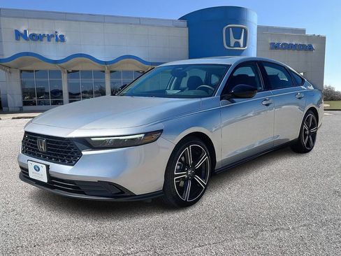 Certified 2026 Honda Accord SE image 2