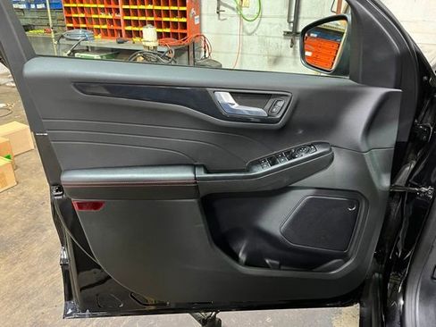 Used 2024 Ford Escape ST-Line w/ Tech Pack #1 AWD/4WD image 14