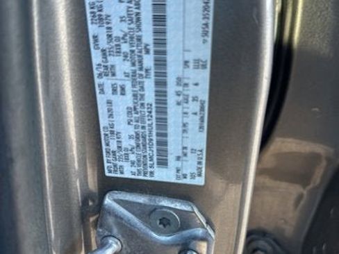 Used 2017 Lincoln MKC Premiere image 17