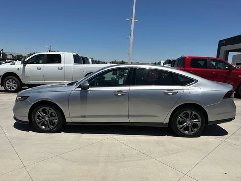 Used 2025 Honda Accord EX-L image 3