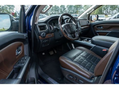 Used 2017 Nissan Titan Platinum Reserve w/ Off-Road Package image 10
