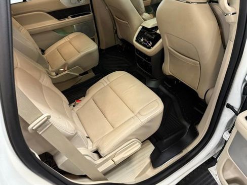 Used 2021 Lincoln Navigator Reserve w/ Luxury Package image 41