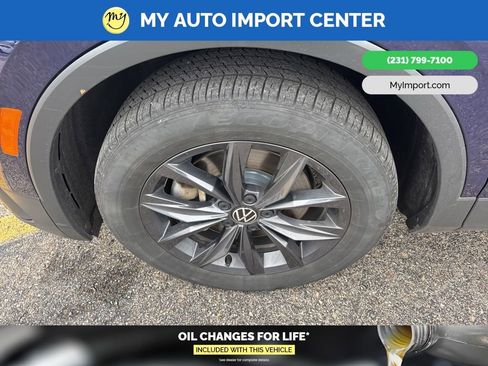 Used 2022 Volkswagen Tiguan SE image 9