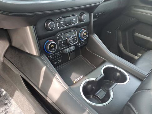 Used 2023 Chevrolet Tahoe Z71 w/ Luxury Package AWD/4WD image 20