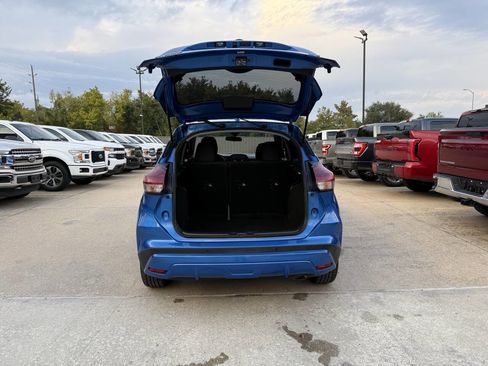 Used 2022 Nissan Kicks SV FWD image 35