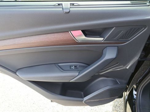 Used 2023 Audi Q5 2.0T Premium Plus w/ Premium Plus Package image 8