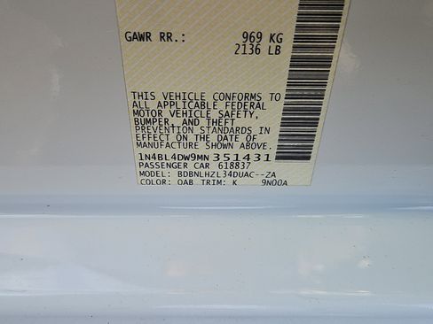 Used 2021 Nissan Altima 2.5 SV w/ SV Premium Package image 7