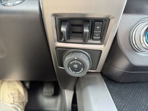 Certified 2021 Ford F350 Platinum image 42